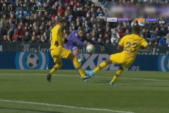 欧冠最佳阵容揭晓：劳塔罗领衔，亚马尔与巴雷拉闪耀赛场