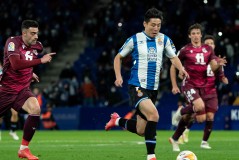 欧洲足球锦标赛：西班牙居勒独中两元，土耳其防线崩溃，赛后沉默引发遐想