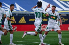 欧冠历史最年轻进球者榜单公布，亚马尔排第二，一人纪录保持22年